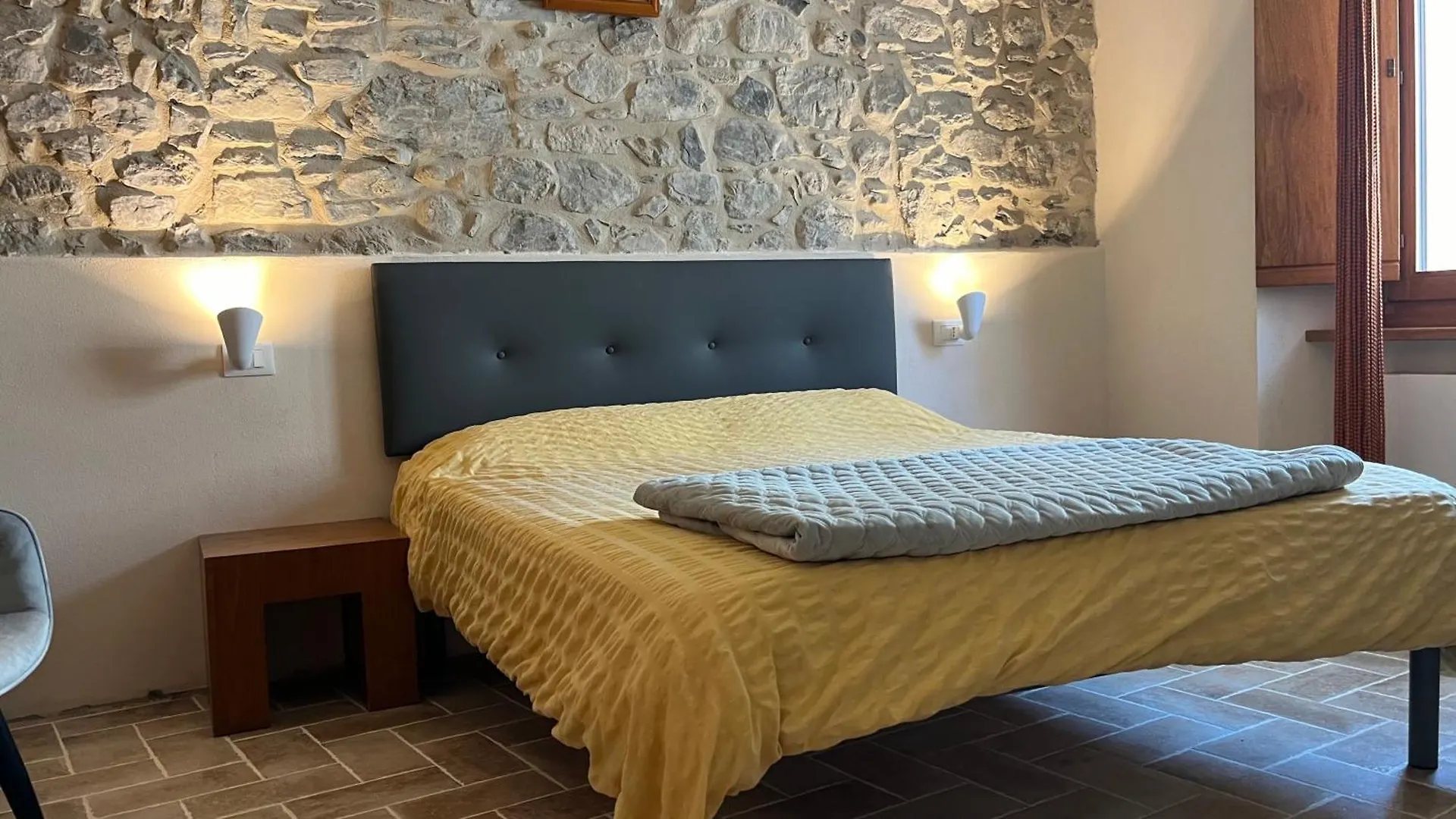 L Antica Porta Apartment Bedonia