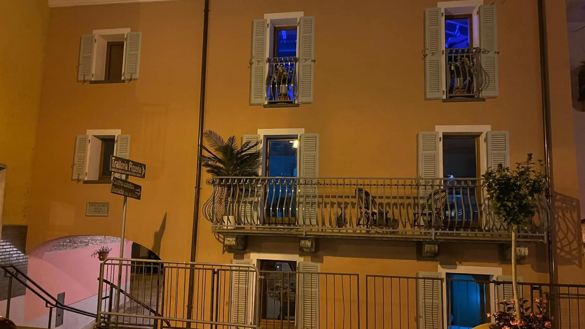 L Antica Porta Apartment Bedonia Italy